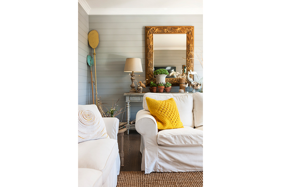 Our eclectic interior styling service makes this Pool House a welcoming abode.